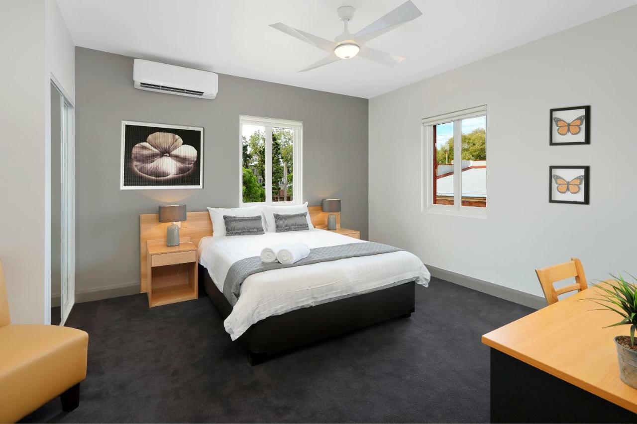 Kingsgrove Hotel Sydney Exterior photo